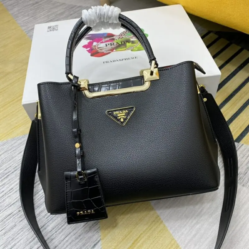 prada aaa qualite sac a main  pour femme s_122a630